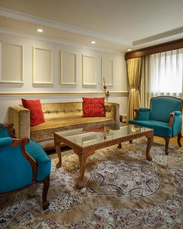 Room image 8