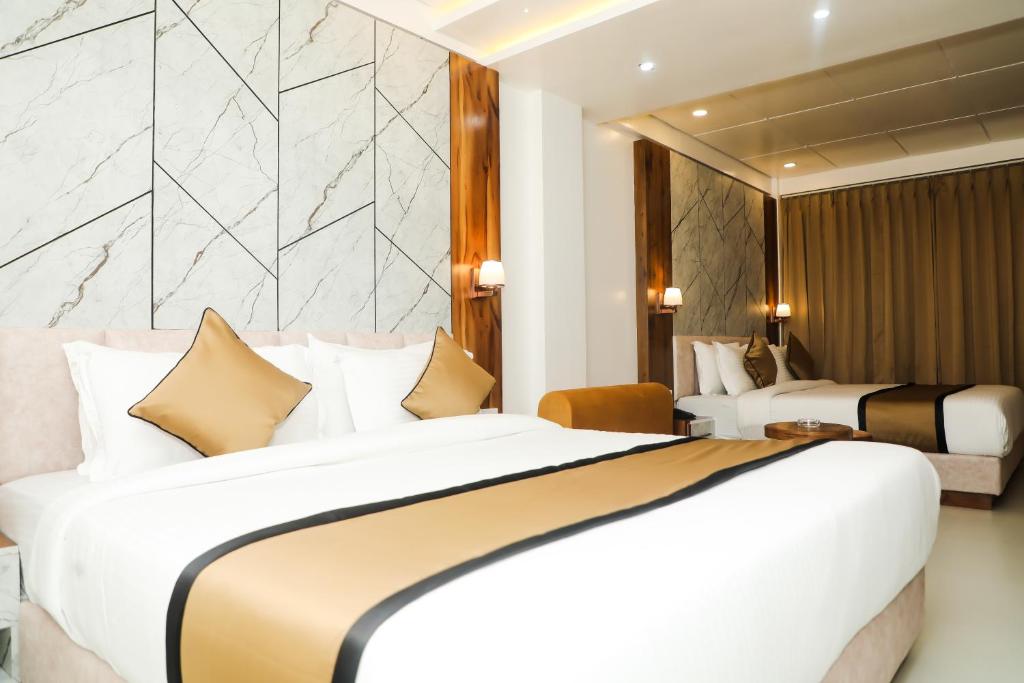 Room image 4